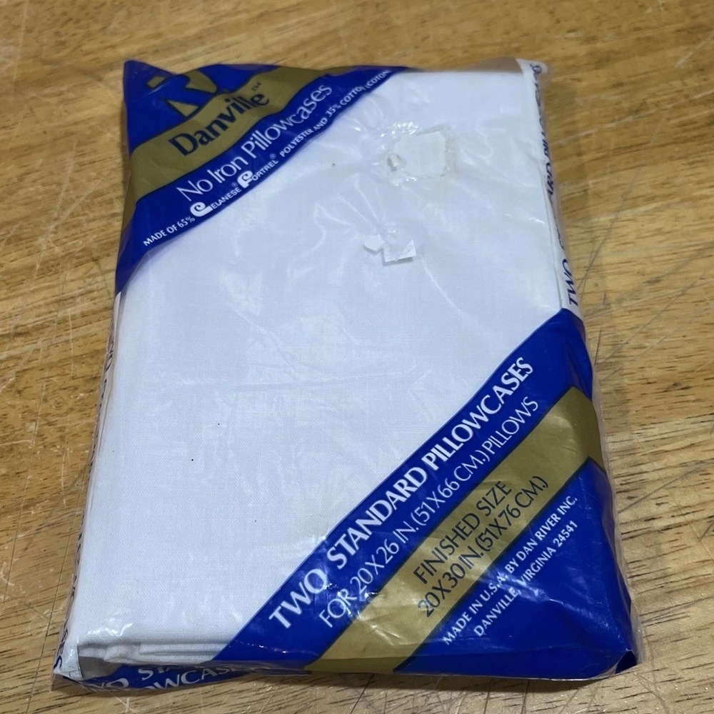 VTG‎ Danville No Iron White 2 Pillowcases 20x30in Cotton/Poly NOS